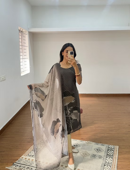Leyra Georgette Feeding Salwar Set