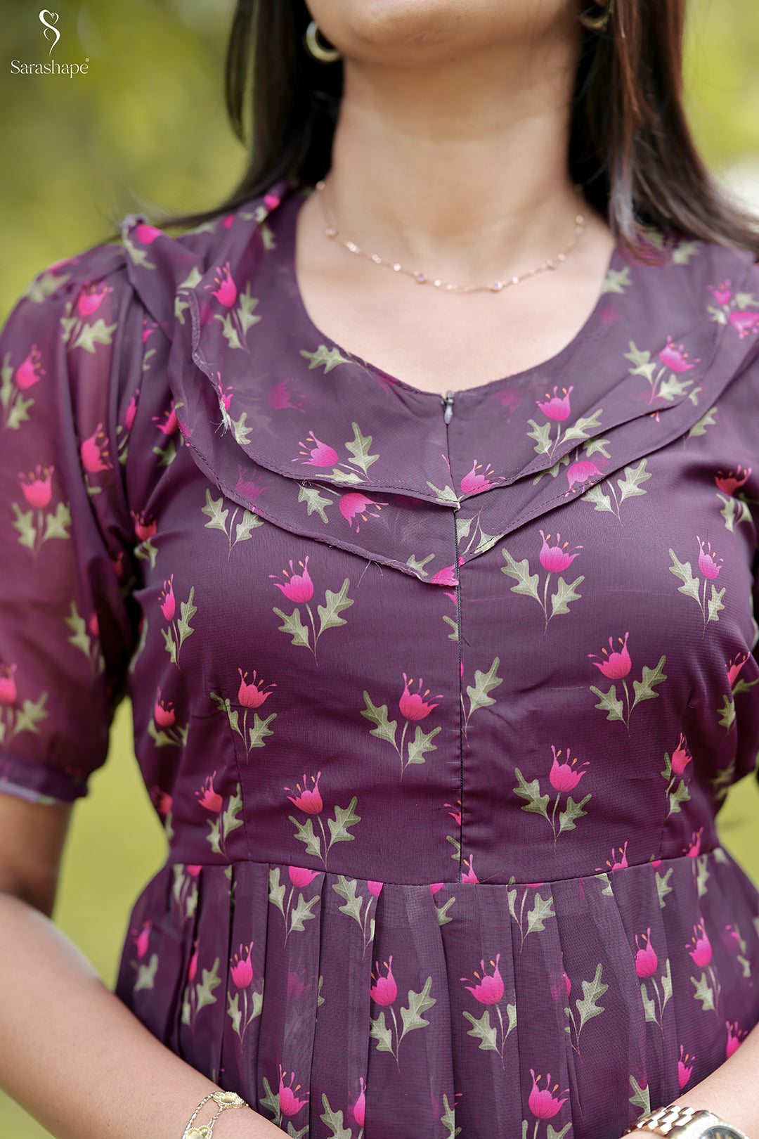 Vinceya georgette dress With Feeding Zip