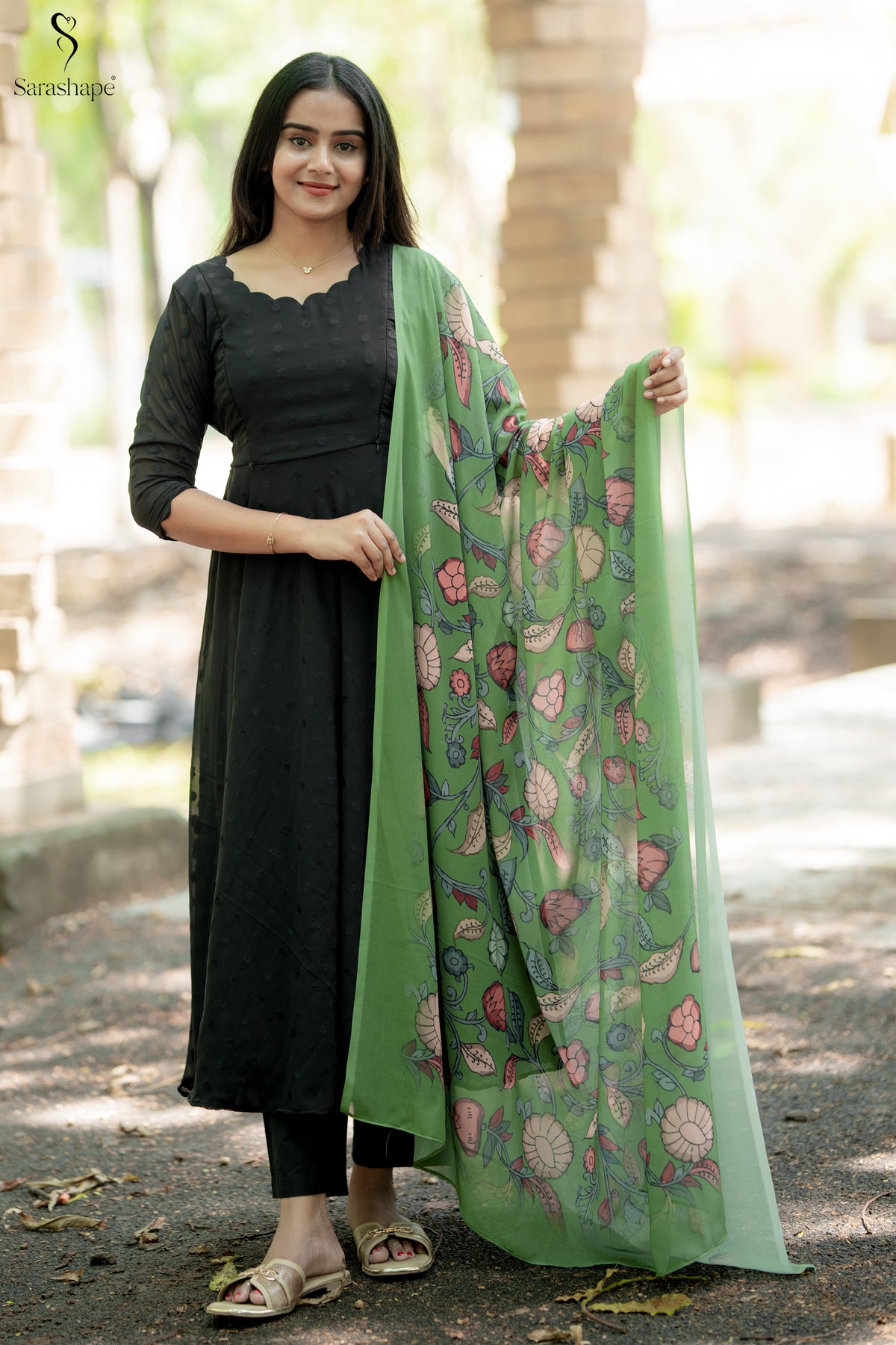 Charulatha Georgette Feeding Maxi With Dupatta