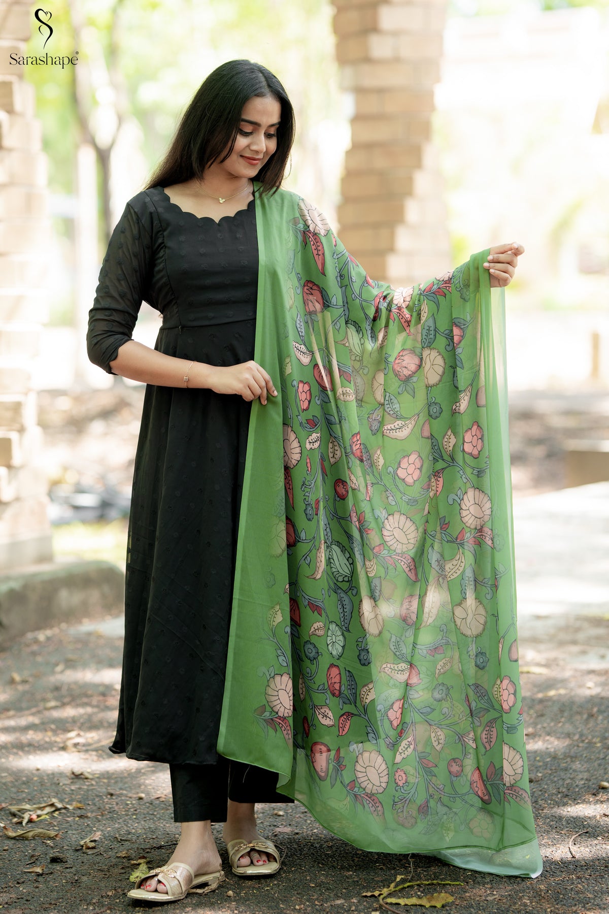 Charulatha Georgette Feeding Maxi With Dupatta