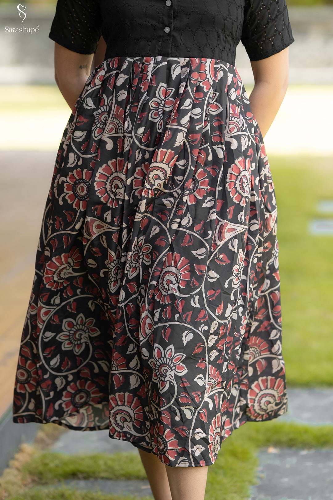Aarvika  Feeding Hakoba dress With Centre Buttons