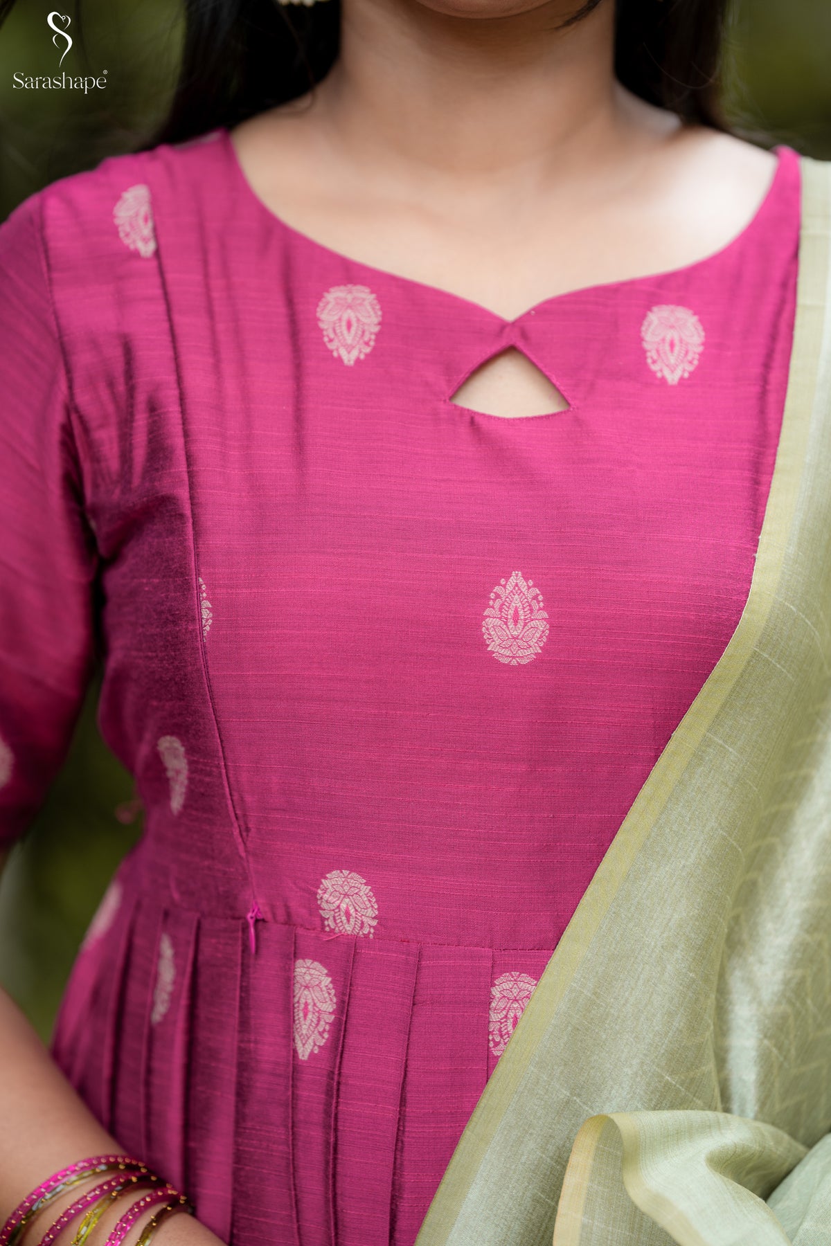 Dheivanai Raw silk Festive Feeding Maxi