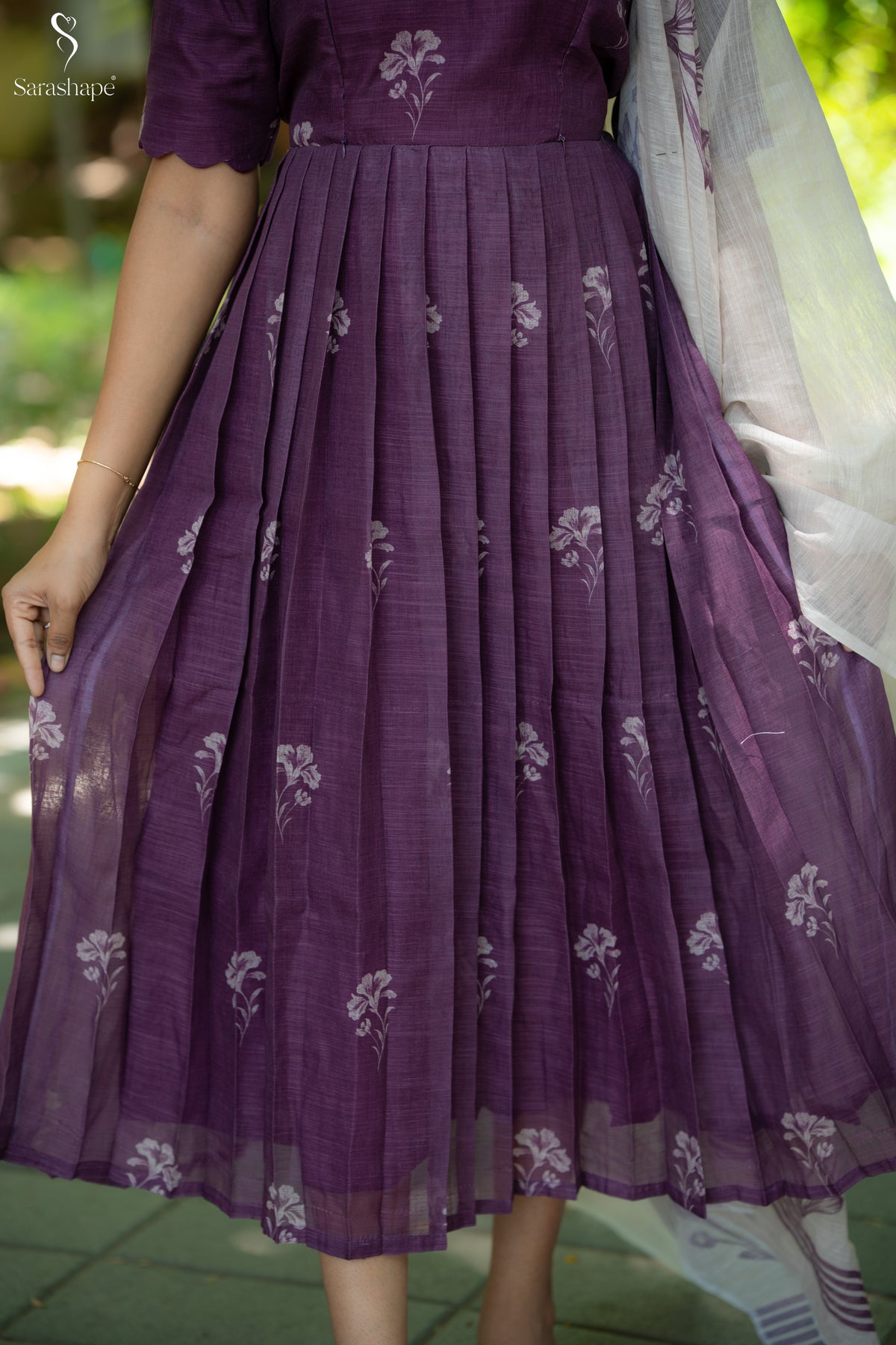 Nangai Linen Feeding Maxi (Maxi & Dupatta)