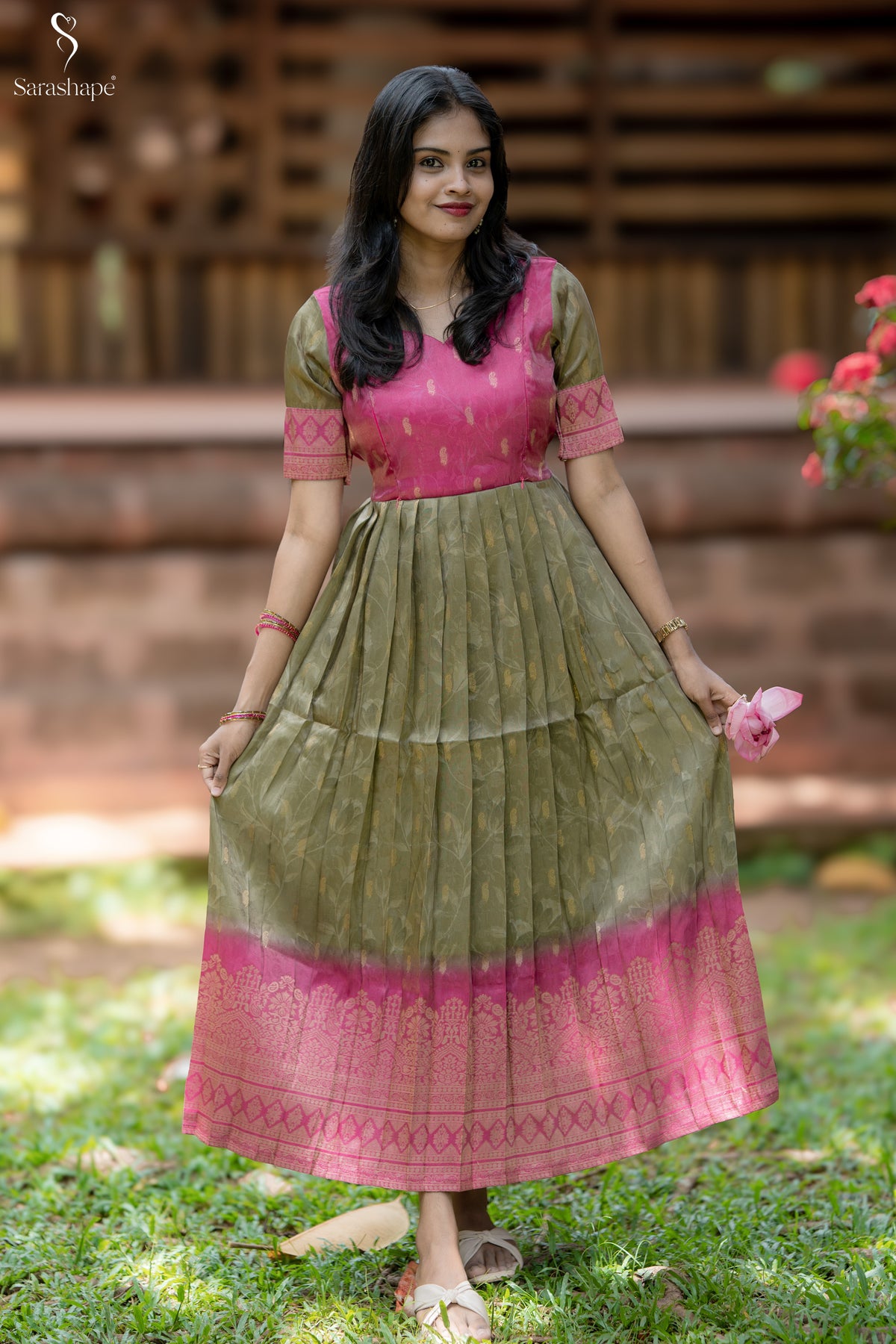 Yaazhisai Butti Silk Festive Feeding Maxi
