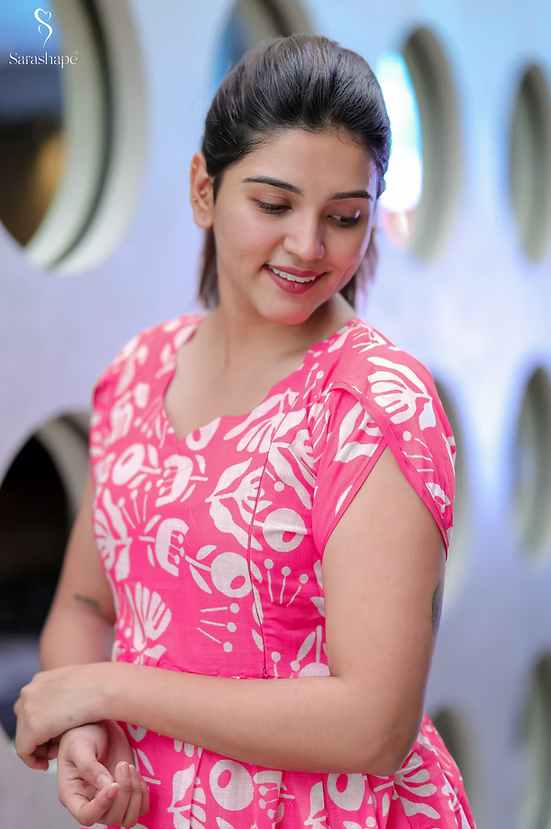 Dharani Linen Non feeding maxi