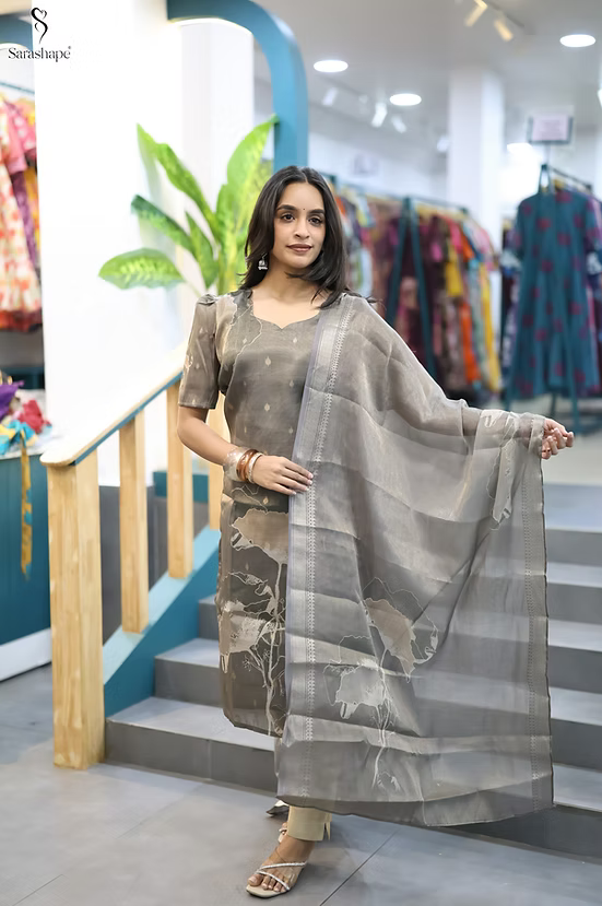 Yamuna Butti silk Feeding Salwar set