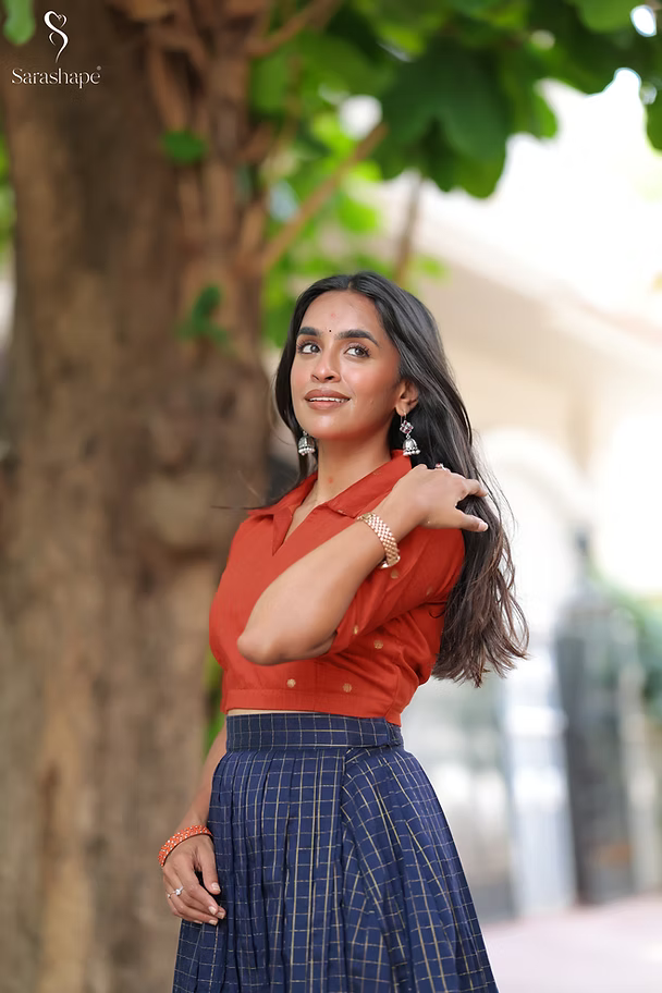 Kanmani Rawsilk Top and Skirt Non Feeding