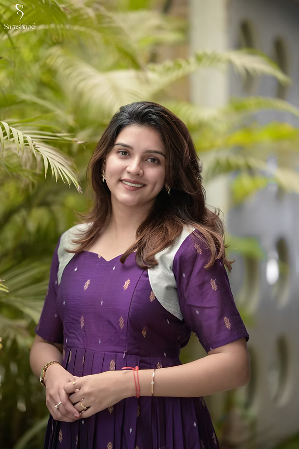 Nilambari Raw silk Feeding Maxi