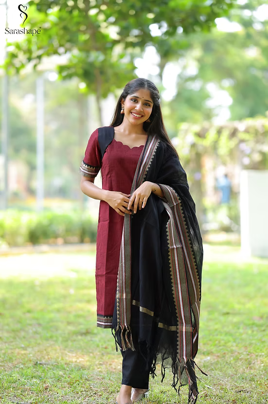 Gargi Mangalgiri Feeding salwar set