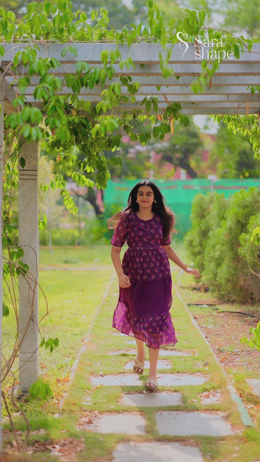 Vinceya georgette dress With Feeding Zip